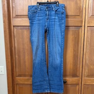 Women’s 553 Levi’s Blue Midrise Bootcut Jeans